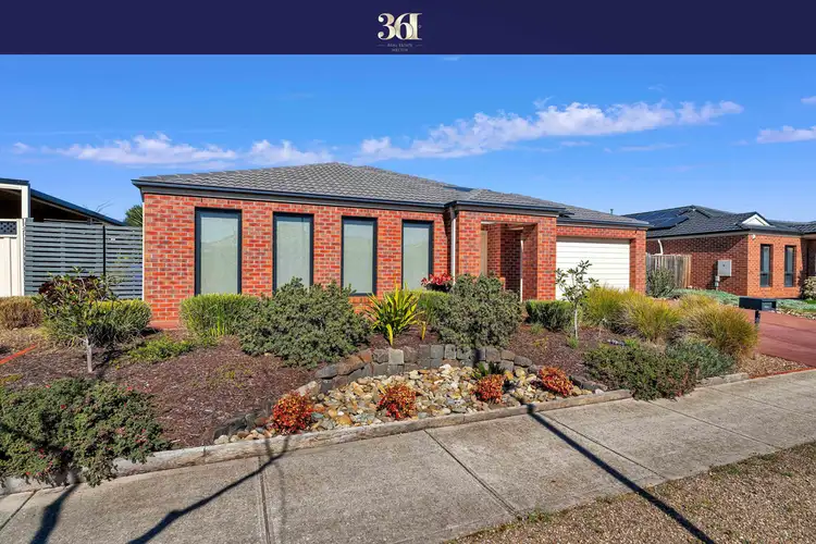 Second view of Homely house listing, 10 Lanata Way, Brookfield VIC 3338