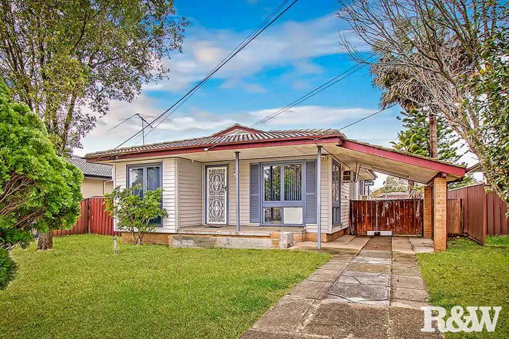 Main view of Homely house listing, 16 Mangariva Avenue, Lethbridge Park NSW 2770