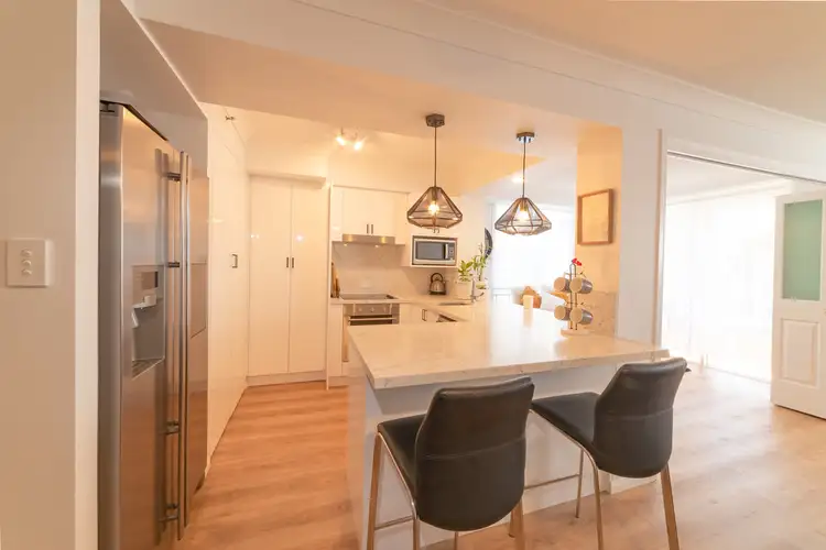 1041/2633 Gold Coast Highway, Broadbeach QLD 4218