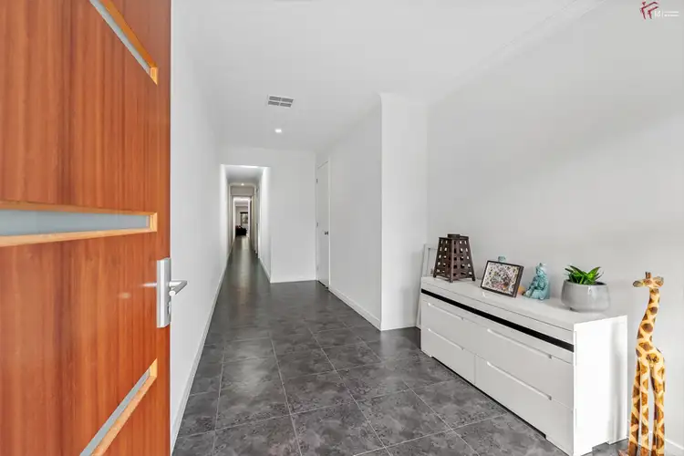 Second view of Homely house listing, 7 Quintal Avenue, Modbury SA 5092