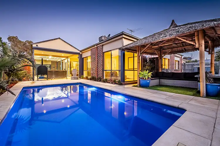 13 Parkstone Vista, Cranbourne VIC 3977