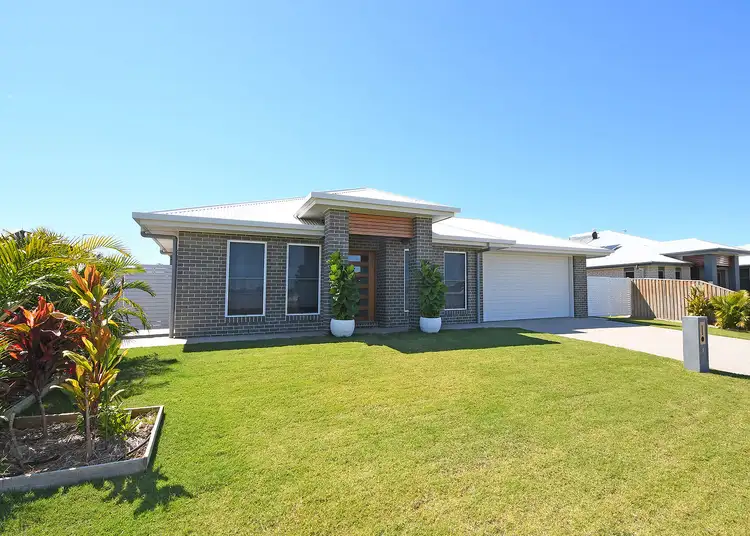 5 Leaward Boulevard, Pialba QLD 4655