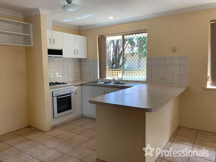 Second view of Homely house listing, 4/65 Francis Street, Beachlands WA 6530