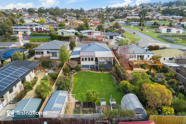 170 Roslyn Avenue, Blackmans Bay TAS 7052