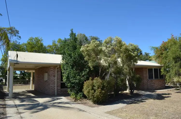 67 Staal Crescent, Emerald QLD 4720