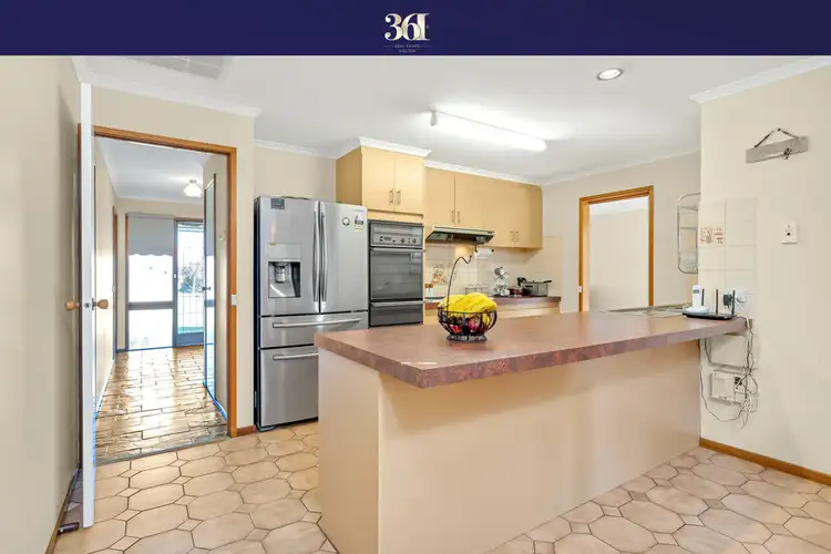 Fifth view of Homely house listing, 7 Carew Court, Brookfield VIC 3338
