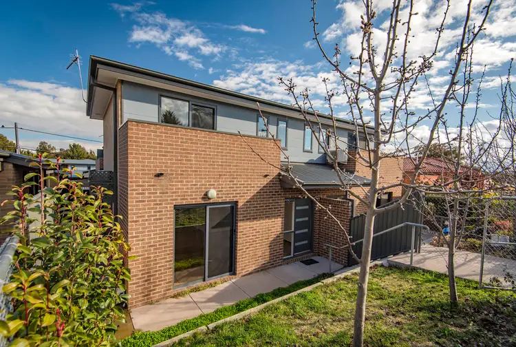 2/81 McWhae Circuit, Wanniassa ACT 2903