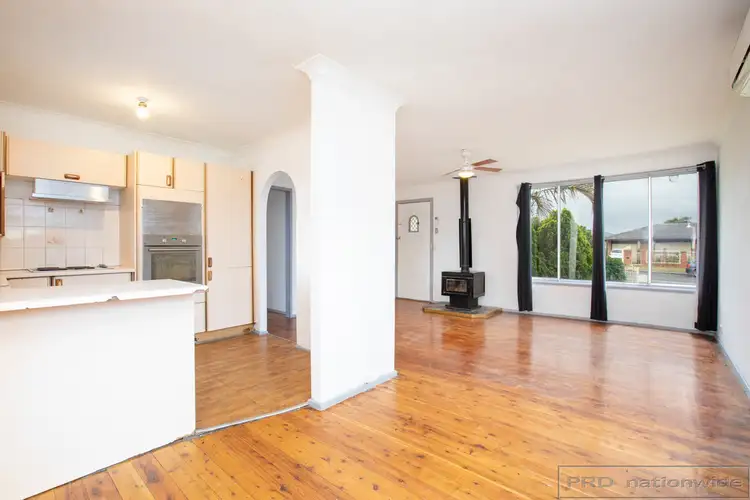 Fifth view of Homely house listing, 4 Frewin Avenue, Woodberry NSW 2322