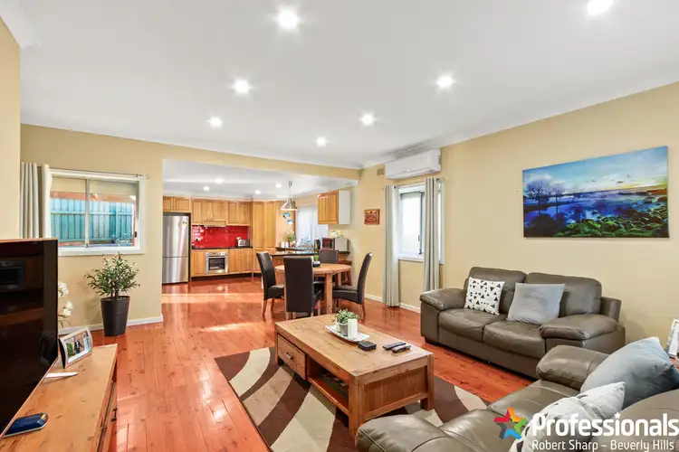 8 Pineview Avenue, Roselands NSW 2196