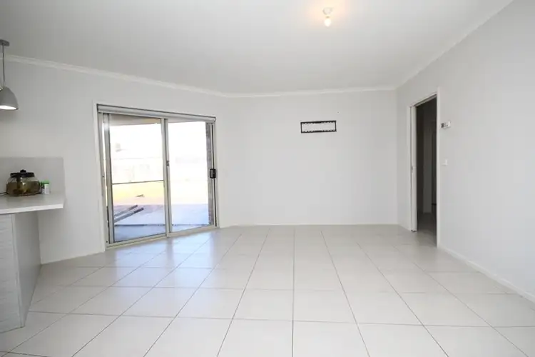 Seventh view of Homely house listing, 10 Sawyer Court, Horsham VIC 3400