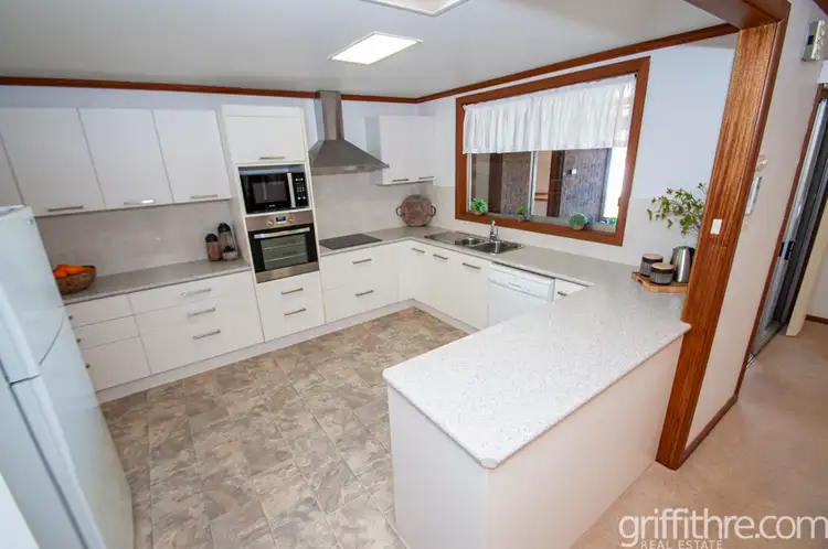 Fourth view of Homely house listing, 8 Jarvis Place, Griffith NSW 2680