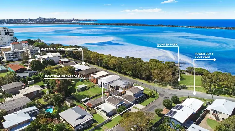 2/112 Esplanade, Golden Beach QLD 4551