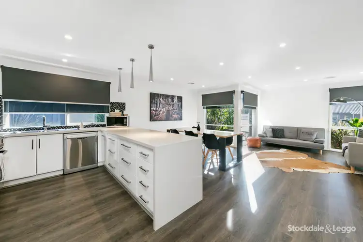 Sixth view of Homely house listing, 8 Peter Court, Langwarrin VIC 3910