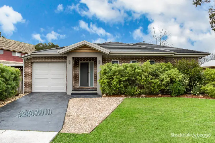 Main view of Homely unit listing, 1/17 Bungalook road, Bayswater North VIC 3153