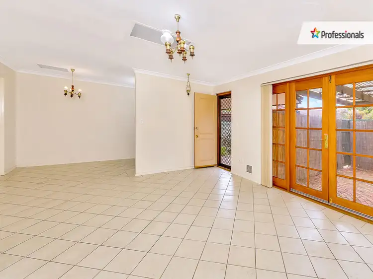 8 Yallup Place, Cannington WA 6107
