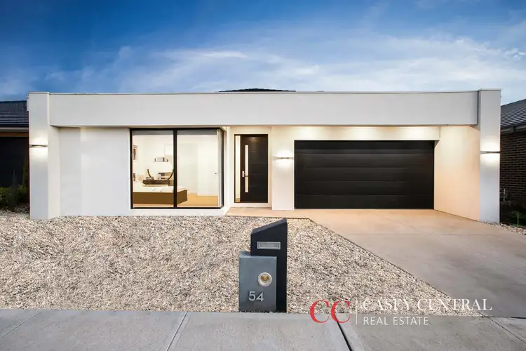 54 Karawarra Circuit, Cranbourne North VIC 3977