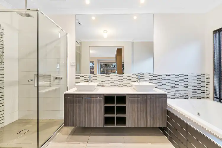 Third view of Homely house listing, 33 Datura Avenue, Cranbourne North VIC 3977