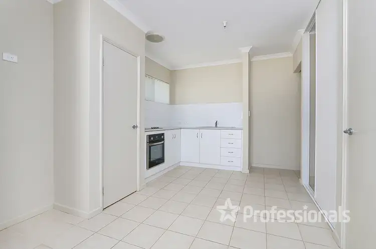 Fifth view of Homely house listing, 2/12 Dalziell Street, Maddington WA 6109