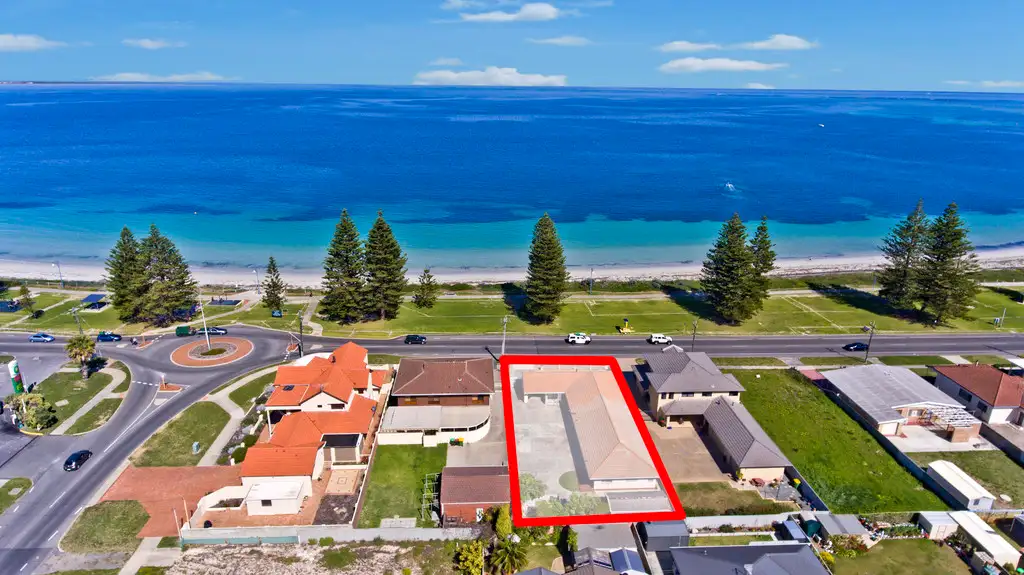 Main view of Homely house listing, 424 Safety Bay Road, Safety Bay WA 6169