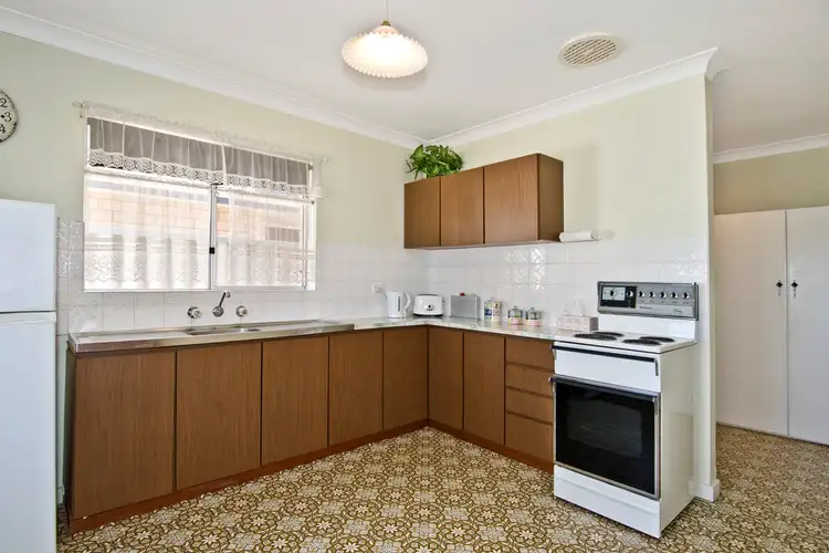 Sixth view of Homely house listing, 424 Safety Bay Road, Safety Bay WA 6169