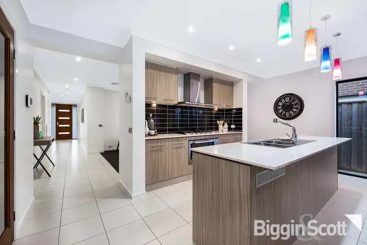 Sixth view of Homely house listing, 8 Winthrop Court, Keysborough VIC 3173