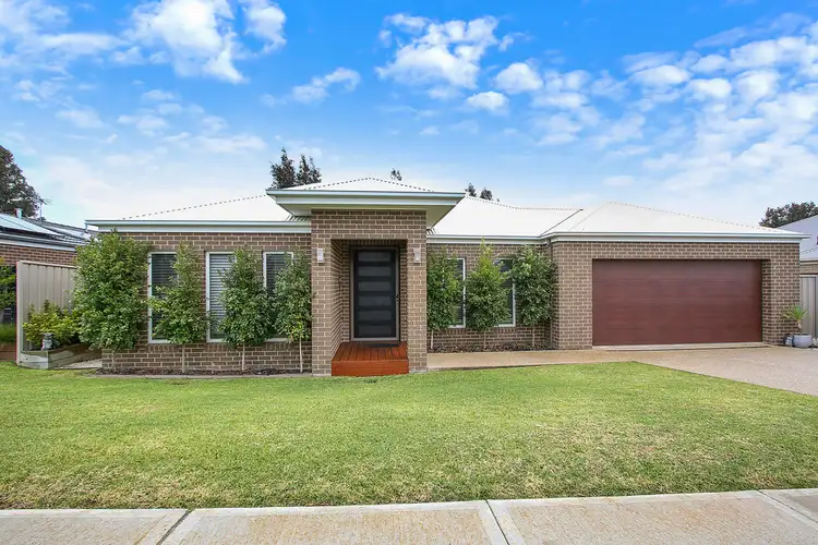 16 Charolais Court, Thurgoona NSW 2640