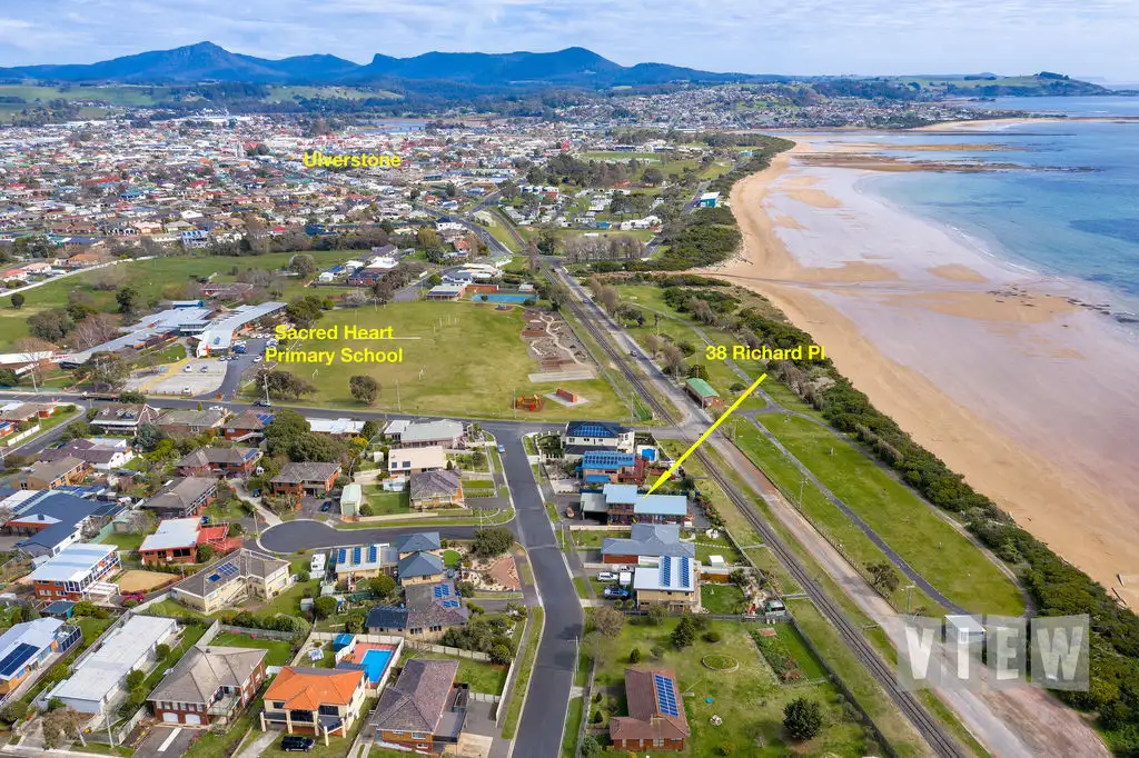 Main view of Homely unit listing, U1/38 Richard Place, Ulverstone TAS 7315