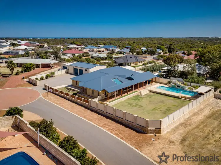 Second view of Homely house listing, 10 Catspaw Court, Strathalbyn WA 6530