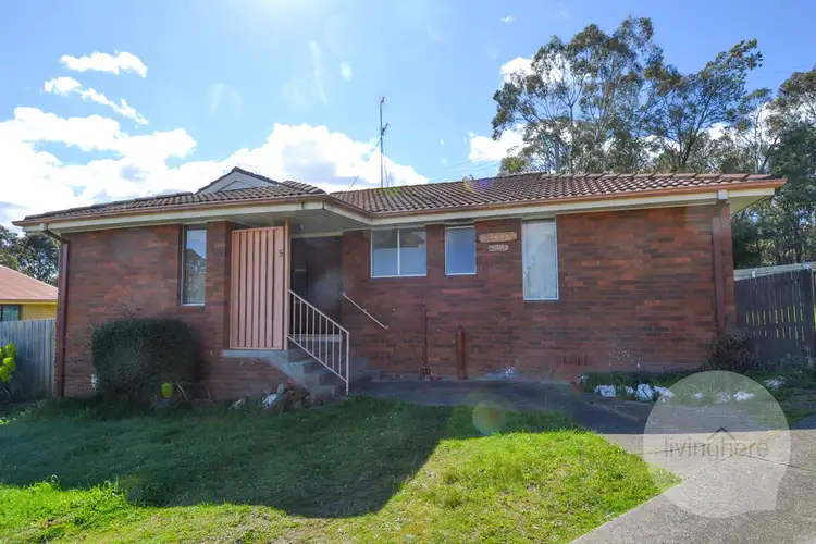 5 Hakea Grove