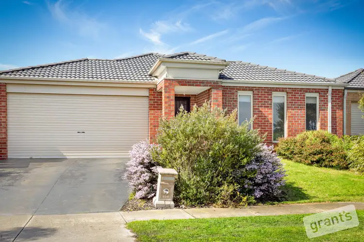 124 William Thwaites Boulevard, Cranbourne North VIC 3977