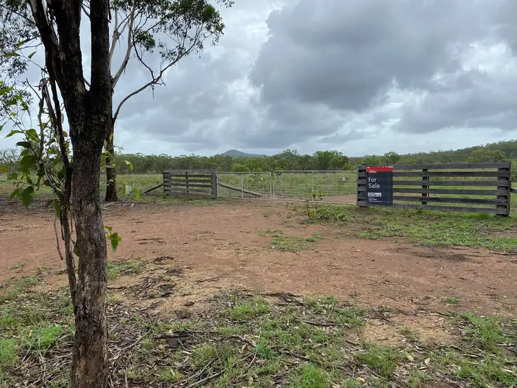 1 Mattson Road, Mount Larcom QLD 4695