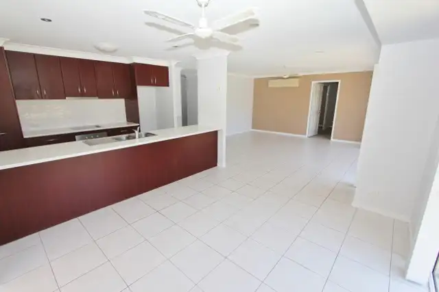 Fifth view of Homely house listing, 1/224 Billinghurst Crescent, Upper Coomera QLD 4209