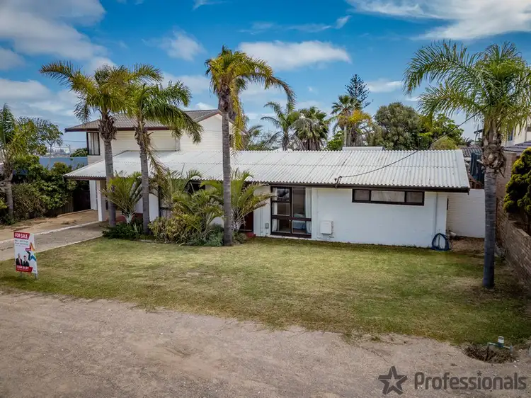 Second view of Homely house listing, 3 Highbury Street, Mount Tarcoola WA 6530