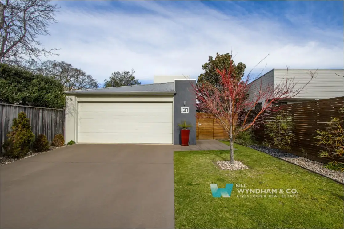 Main view of Homely house listing, 2/21 Pearson St, Bairnsdale VIC 3875