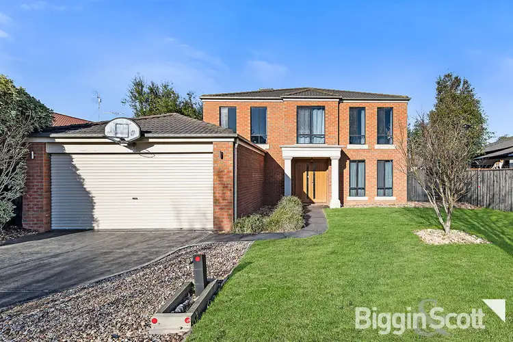 6 Merriwee Grove, Narre Warren South VIC 3805