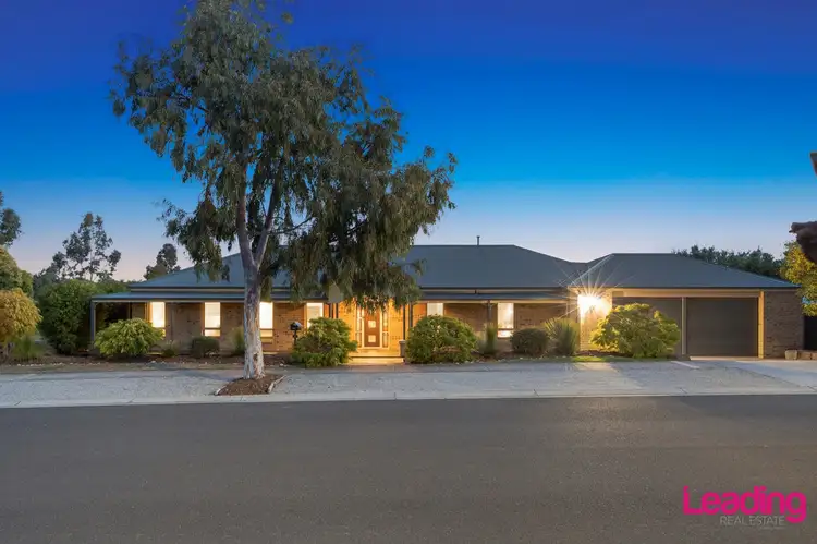 10 Flamingo Parade, Sunbury VIC 3429
