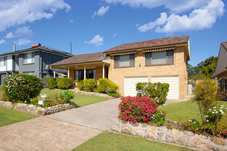5 Chelmsford Drive, Metford NSW 2323