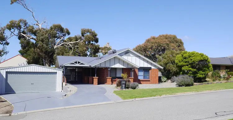 4 CONNELL STREET, Victor Harbor SA 5211