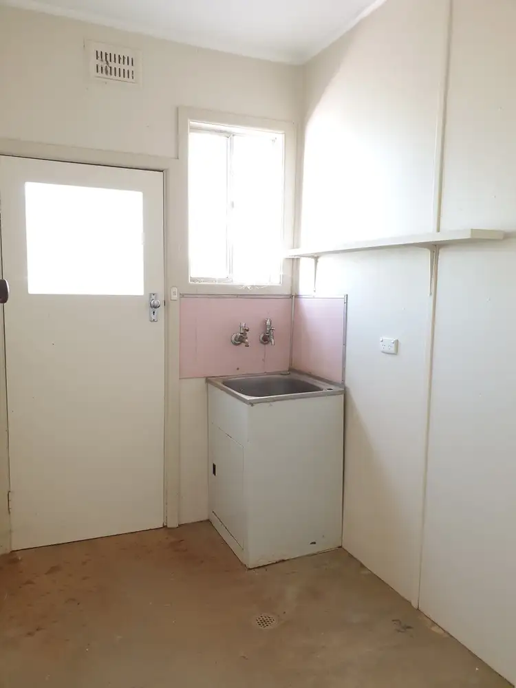 Fifth view of Homely house listing, 42 Byron Street, Hillston NSW 2675