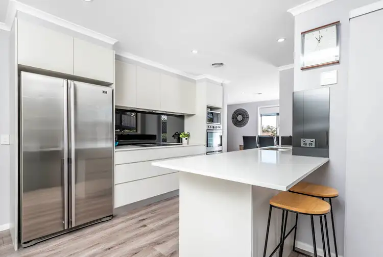 Sixth view of Homely house listing, 33 Freda Gibson Circuit, Theodore ACT 2905