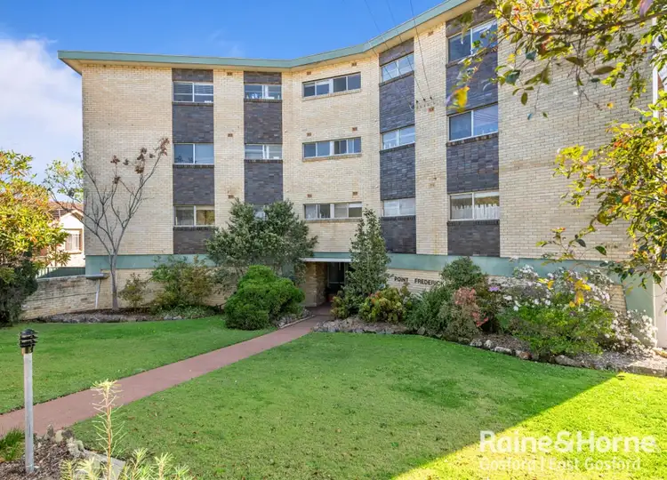 10/138-140 Albany Street, Point Frederick NSW 2250