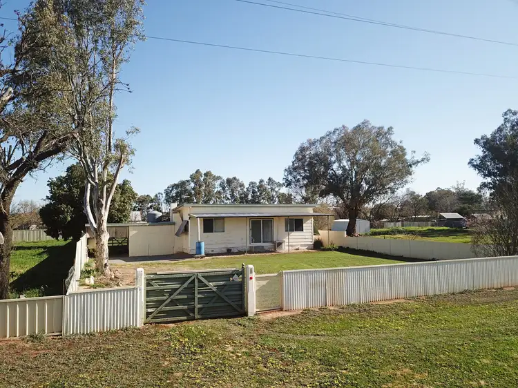 Main view of Homely house listing, 16 Tenandra Street, Gundagai NSW 2722