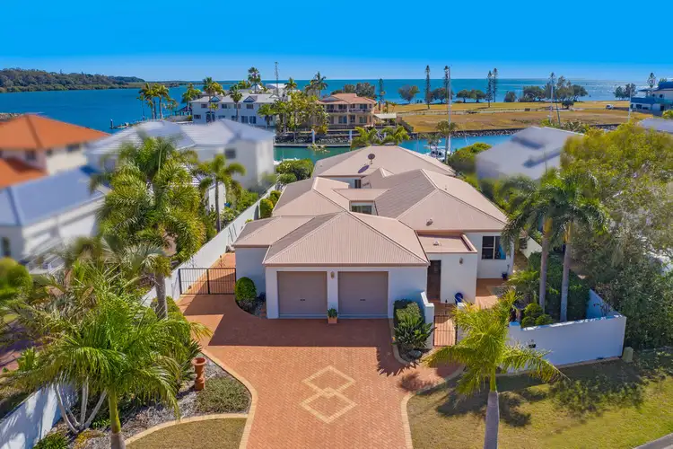 25 Plymouth Court, Raby Bay QLD 4163