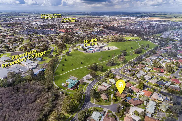 Second view of Homely house listing, 1 Owen Court, Pakenham VIC 3810