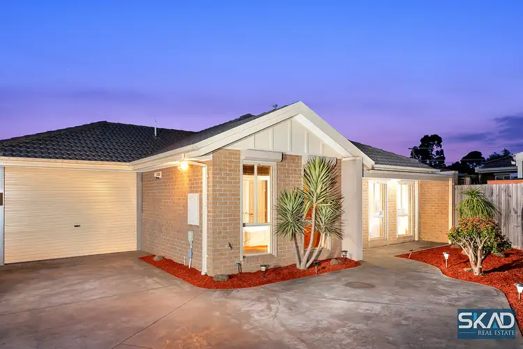 2/8 Irons Court, Epping VIC 3076