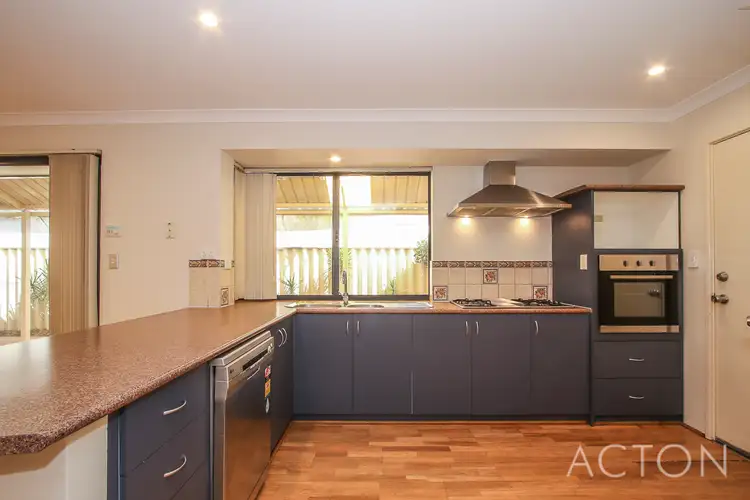 Fifth view of Homely house listing, 10 Fleet Circle, High Wycombe WA 6057
