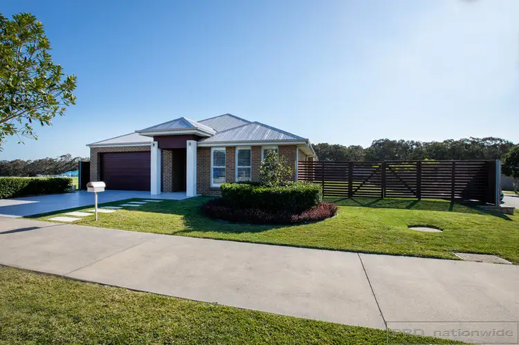 19 Settlers Boulevard, Chisholm NSW 2322