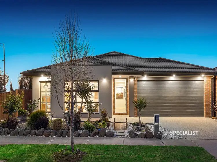 22 Freshfields Drive, Cranbourne North VIC 3977