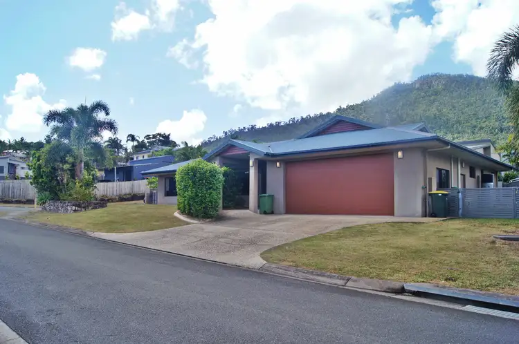 2 Linscot Close