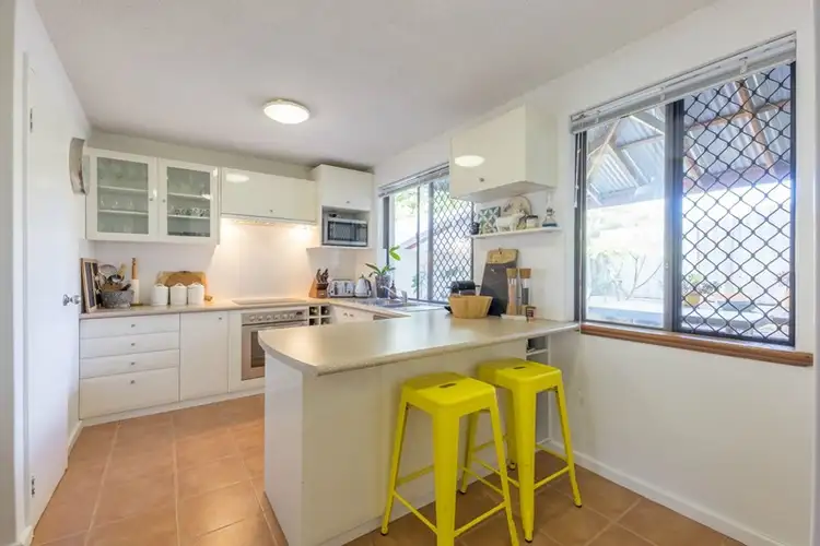 Sixth view of Homely townhouse listing, 2/32 Sackville Terrace, Scarborough WA 6019